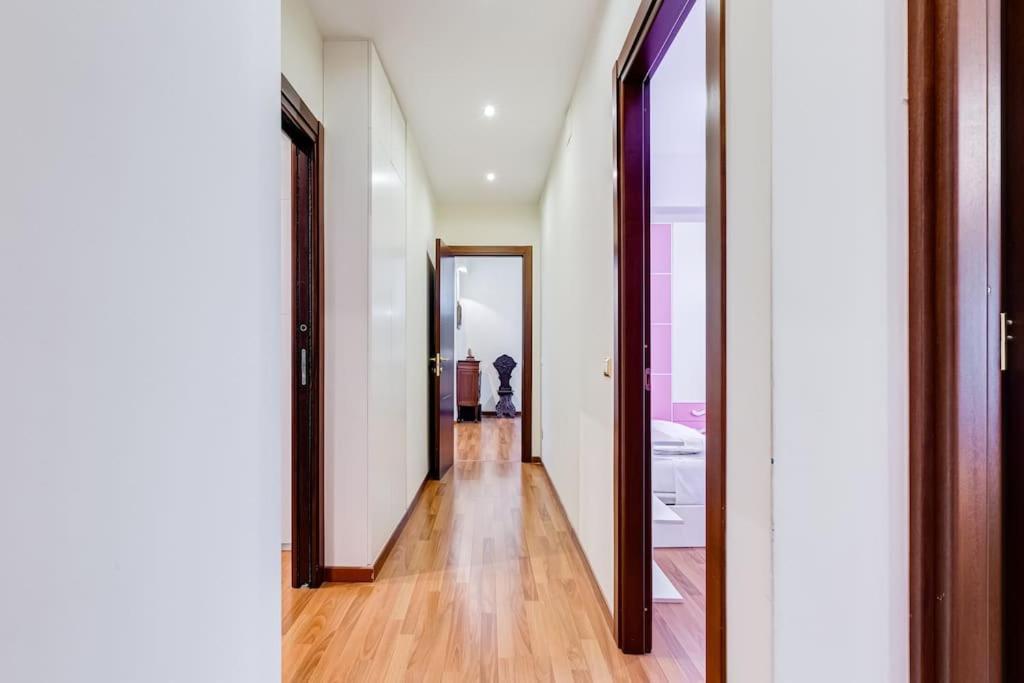 Exclusive Apartment In Eur Lake ローマ エクステリア 写真
