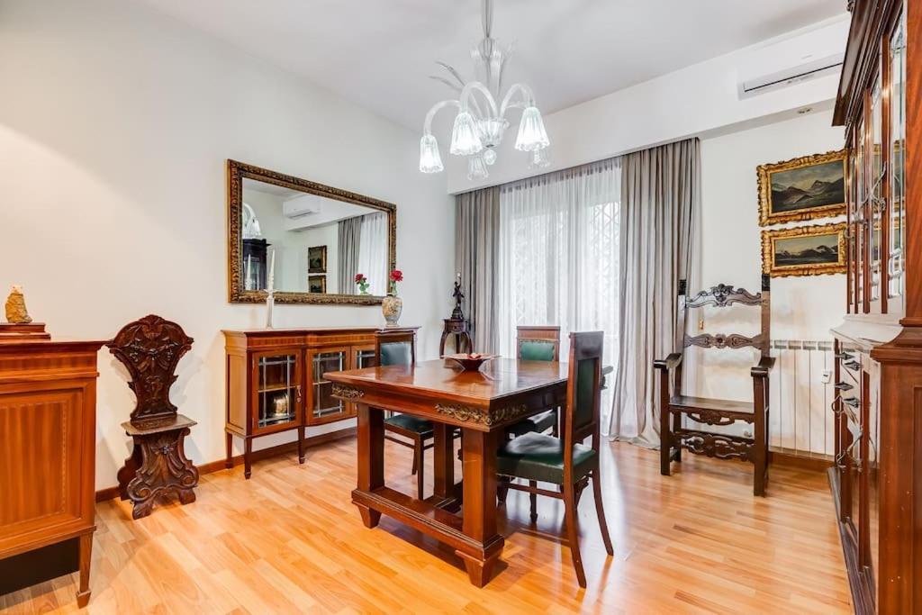 Exclusive Apartment In Eur Lake ローマ エクステリア 写真