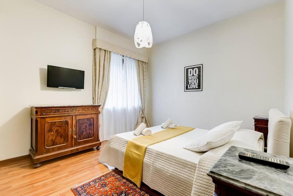Exclusive Apartment In Eur Lake ローマ エクステリア 写真
