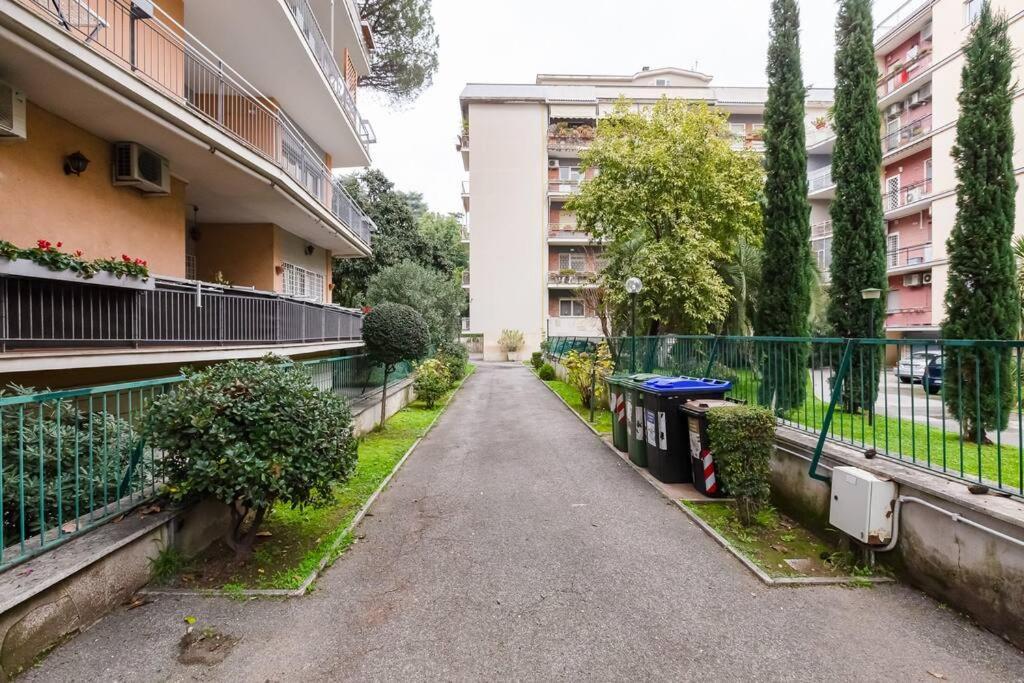 Exclusive Apartment In Eur Lake ローマ エクステリア 写真