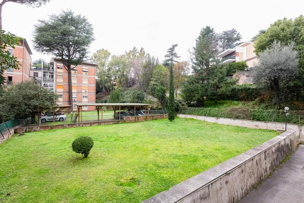 Exclusive Apartment In Eur Lake ローマ エクステリア 写真