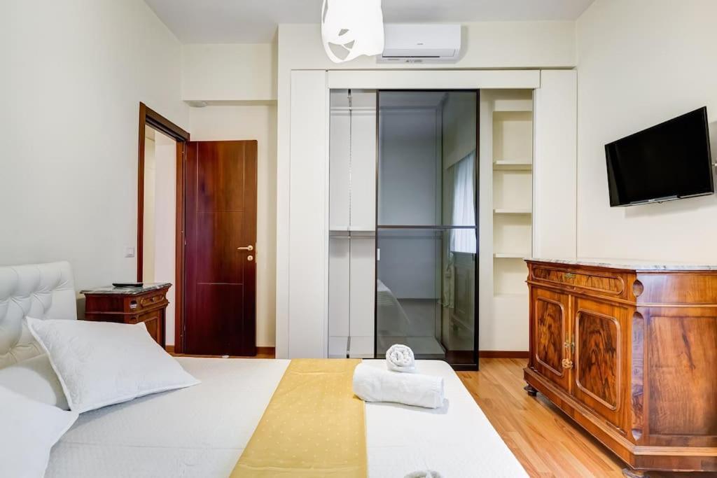 Exclusive Apartment In Eur Lake ローマ エクステリア 写真