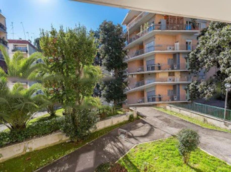 Exclusive Apartment In Eur Lake ローマ エクステリア 写真