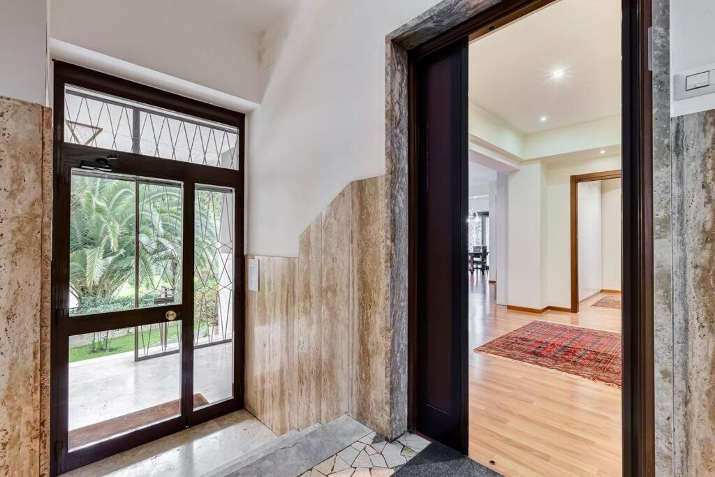 Exclusive Apartment In Eur Lake ローマ エクステリア 写真