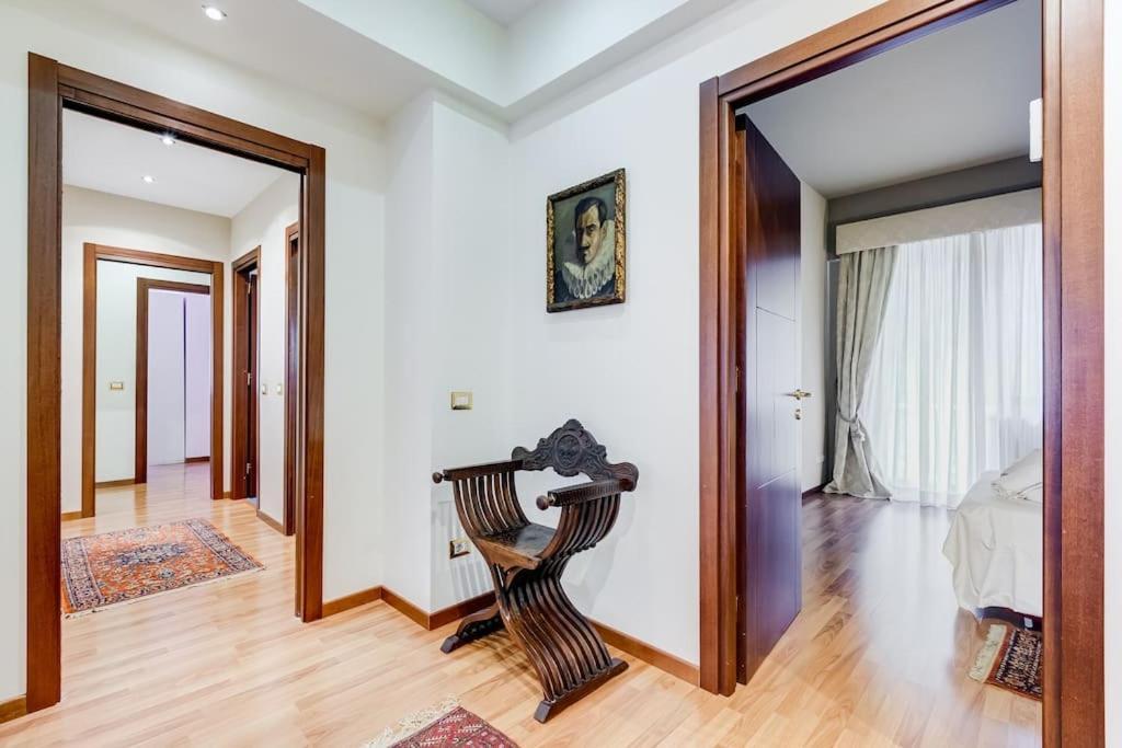 Exclusive Apartment In Eur Lake ローマ エクステリア 写真