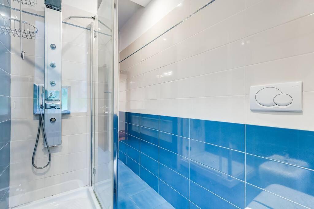 Exclusive Apartment In Eur Lake ローマ エクステリア 写真
