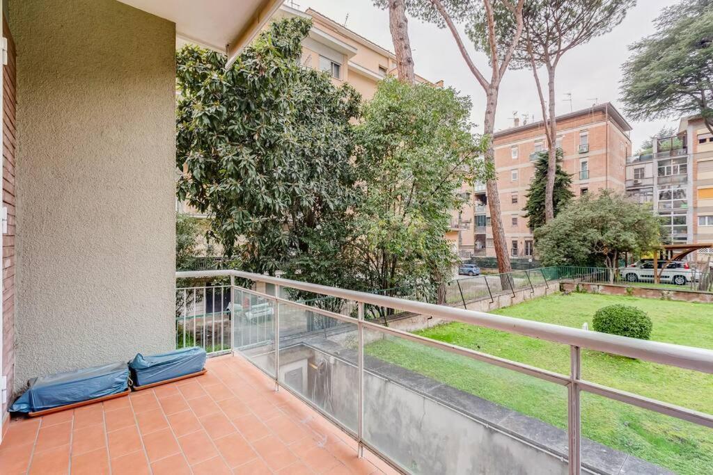 Exclusive Apartment In Eur Lake ローマ エクステリア 写真