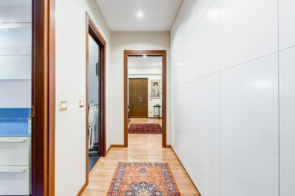Exclusive Apartment In Eur Lake ローマ エクステリア 写真