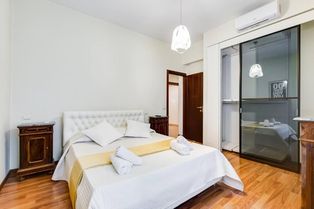 Exclusive Apartment In Eur Lake ローマ エクステリア 写真