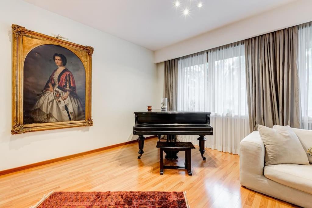 Exclusive Apartment In Eur Lake ローマ エクステリア 写真